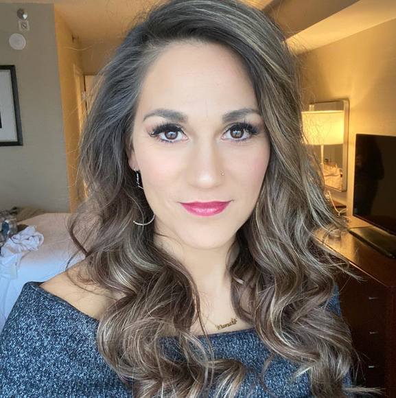 Meet your Posher, Gretchen - Picture 1 of 1